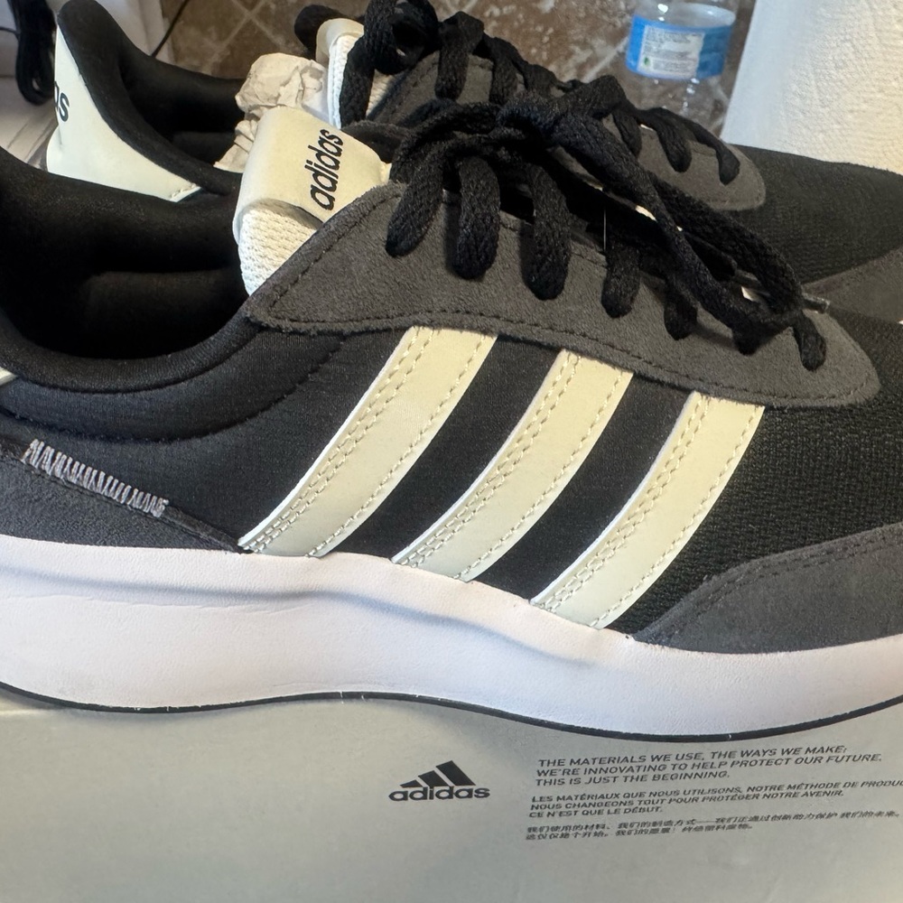 Ladies adidas Run 70, Cushioned Midsole and Stylish Design